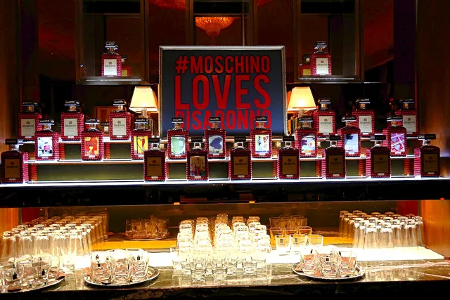 Moschino loves Disaronno — 1